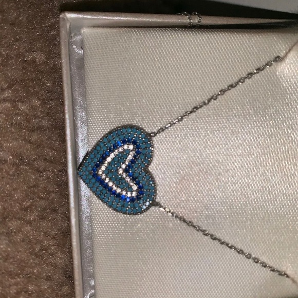 Sterling silver heart necklace - Picture 4 of 4